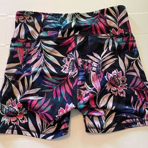 Old Navy size XL bike shorts